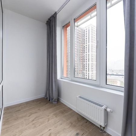 Luxury Apartment Near Metro Station Osokorky Kiev Eksteriør billede