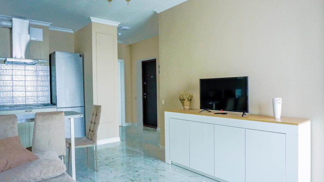 Luxury Apartment Near Metro Station Osokorky Kiev Eksteriør billede
