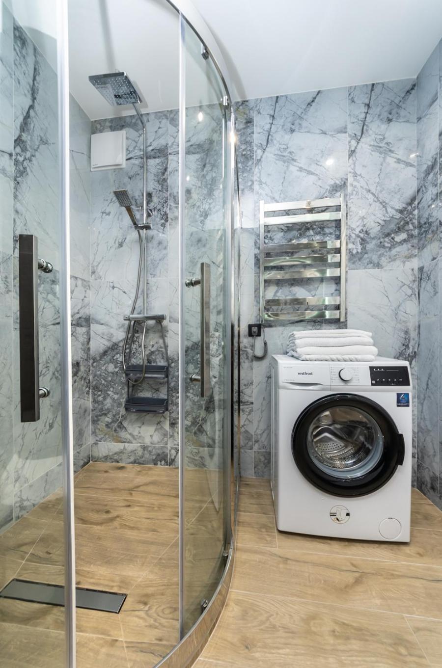 Luxury Apartment Near Metro Station Osokorky Kiev Eksteriør billede